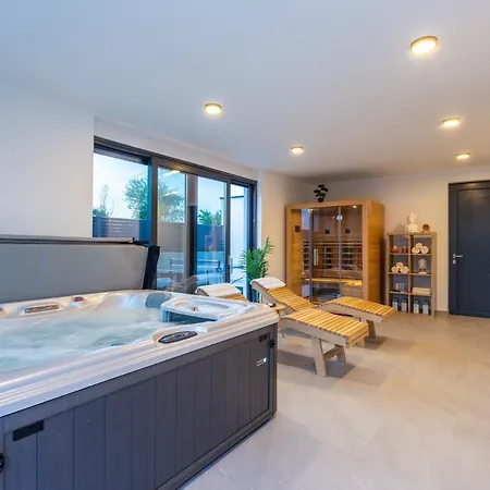 Luxury 78 By Istrabook Villa *