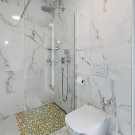Luxury 78 Villa