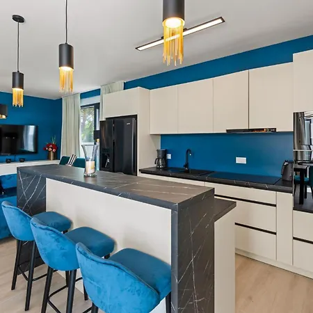 Luxury 78 Villa *