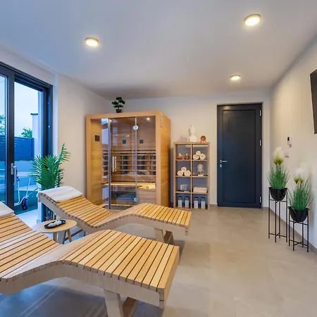 Villa Luxury 78 Banjole